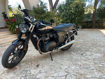 Triumph Street Twin 900
