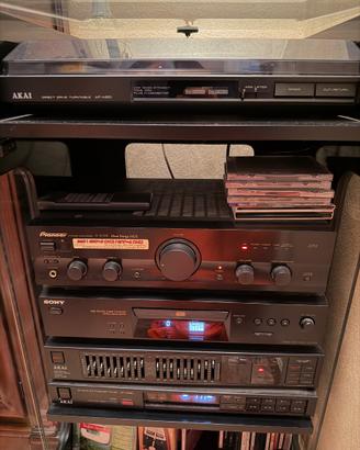 Sistema Hi-Fi con lettore vinile akai