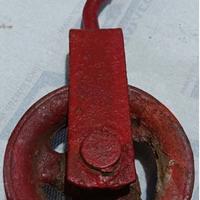 Antica carrucola per  pozzo in ferro/ghisa anni 40