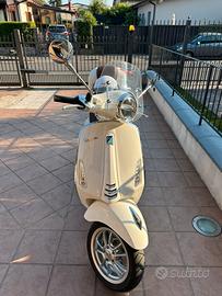 Vespa primavera 125 2022