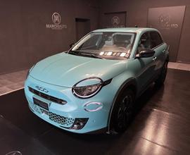 FIAT 600 1.2 Hybrid DCT MHEV La Prima