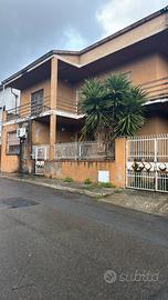 Villa indipendente con Cortile, Terrazza e p.Auto