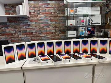 IPHONE SE 2022 3RD GEN BLACK - CON GARANZIA