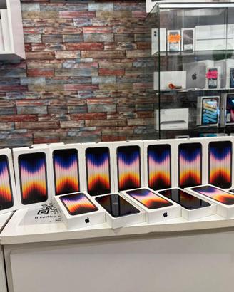 IPHONE SE 2022 3RD GEN BLACK - CON GARANZIA