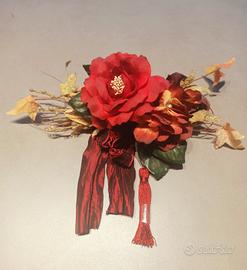 Composizione fiori artificiali.