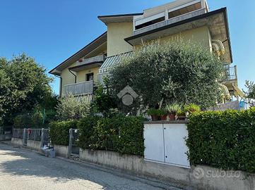 3 LOCALI A CESENATICO