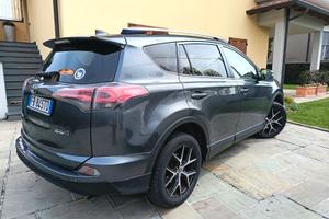Toyiota  Rav 4 2,0