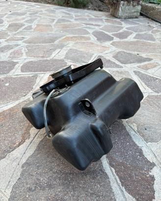 serbatoio aerox yamaha