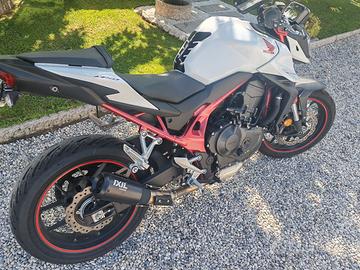 Hornet 750 2024