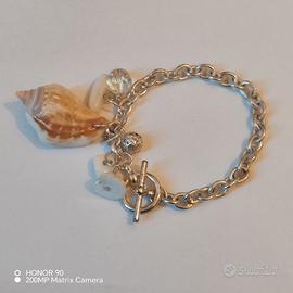 Braccialettino estivo con conchiglie