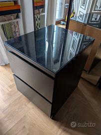 MALM cassettiera con ripiano in vetro