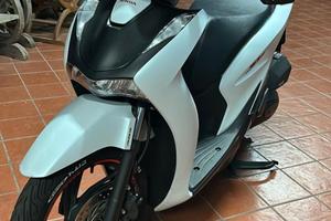 scooter SH 125 sport