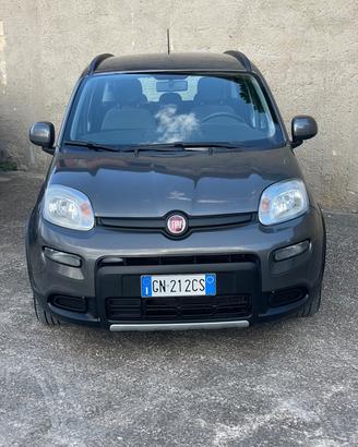 Fiat Panda 1.0 FireFly S&S Hybrid Garmin