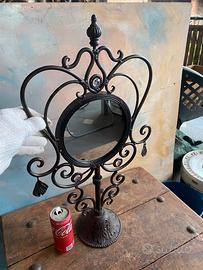 Specchio in ferro stile vintage usato