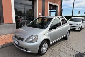 Toyota Yaris 1.3i 16V cat 5 porte