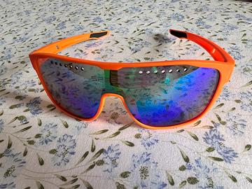 Occhiali da sole alla moda