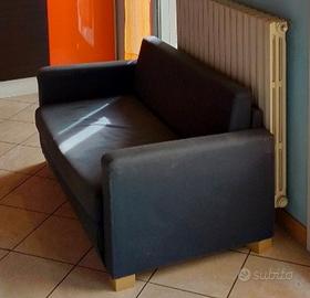 Divano 2 posti