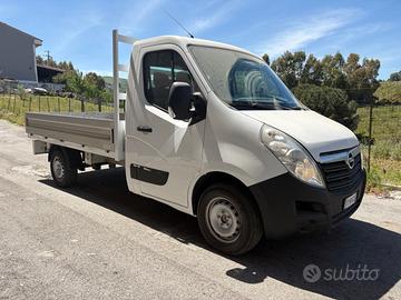Opel movano  2013