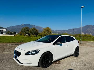 Volvo v40 (2012-2020) - 2015