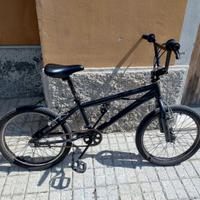Bicicletta BMX