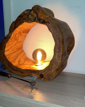 Lampada ulivo e resina