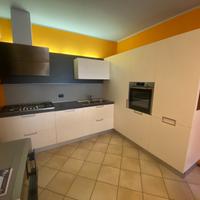 Cucina Varenna 300 x 240 cm più tavolo