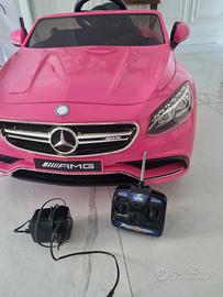Auto elettrica Mercedes CLS rosa