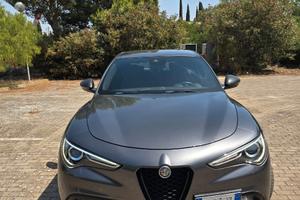 Alfa Romeo Stelvio Q4 Veloce 210 CV