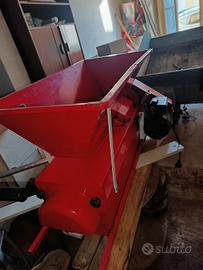 attrezzatura per fare il vino