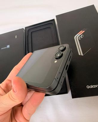 SAMSUNG Galaxy Z Flip6 SM-F741B, 256 GB, Nero 12