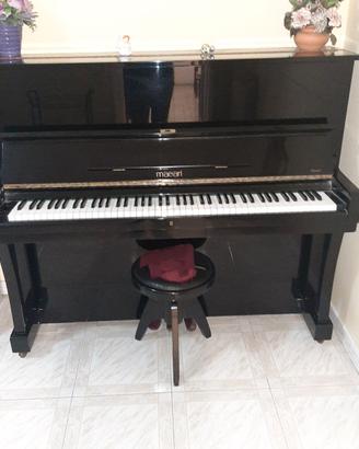 Pianoforte verticale nero lucido Maeari mod Se