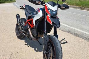 Ducati hypermotard 821 sp