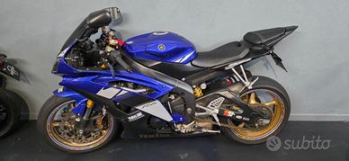 YAMAHA YZF R6 R6