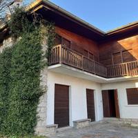 Casa, Ballabio.