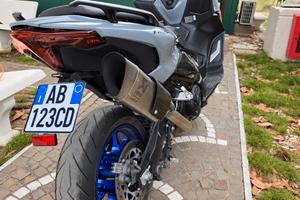 Scarico Yamaha R1 per Tmax 530 560
