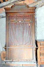 Appendiabiti antico in legno
