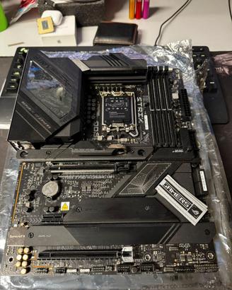 ROG STRIX Z790-H GAMING WIFI