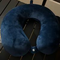 Cuscino da viaggio a U per voli lunghi. ✈️