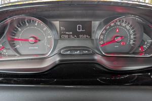 Peugeot 208 2012 5p 1.4 vti 16v Active gpl 95cv