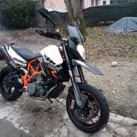 KTM 990 Supermoto - 2010