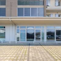 NEGOZIO A MONTICHIARI