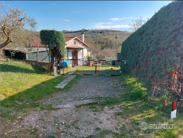 Terreno agricolo a San Quirico d'Orcia in Località