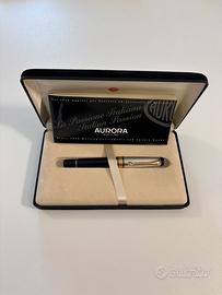 Penna Stilografica Aurora Optima Argento