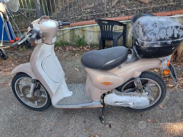 scooter aprilia 50 scarabeo 