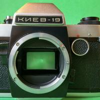 Fotocamera reflex KIEV 19