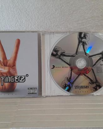 CD Two Fingerz V Deluxe Autografato