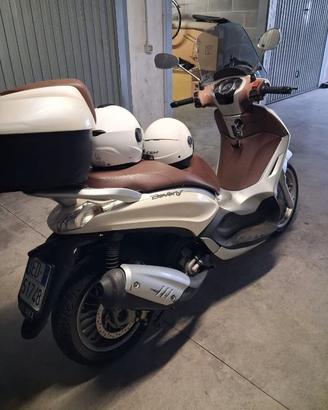Beverly 300