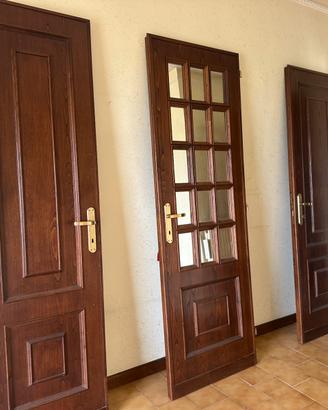 4 Porte interne in legno effetto noce