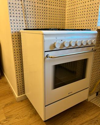 SMEG cucina gas 4 fornelli + forno