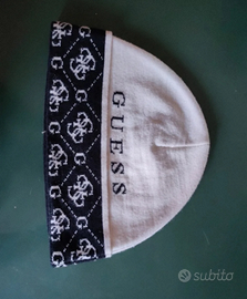 Cappello lana merino GUESS